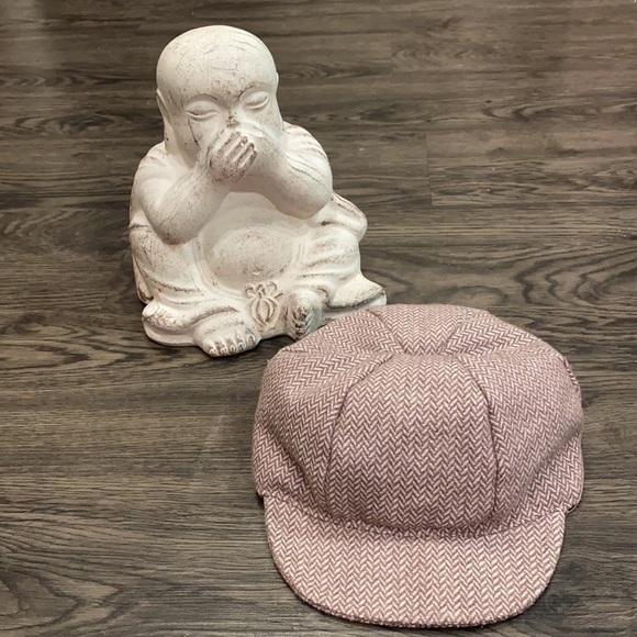 Unisex page boy hat for girls in size 3T. - Picture 3 of 6